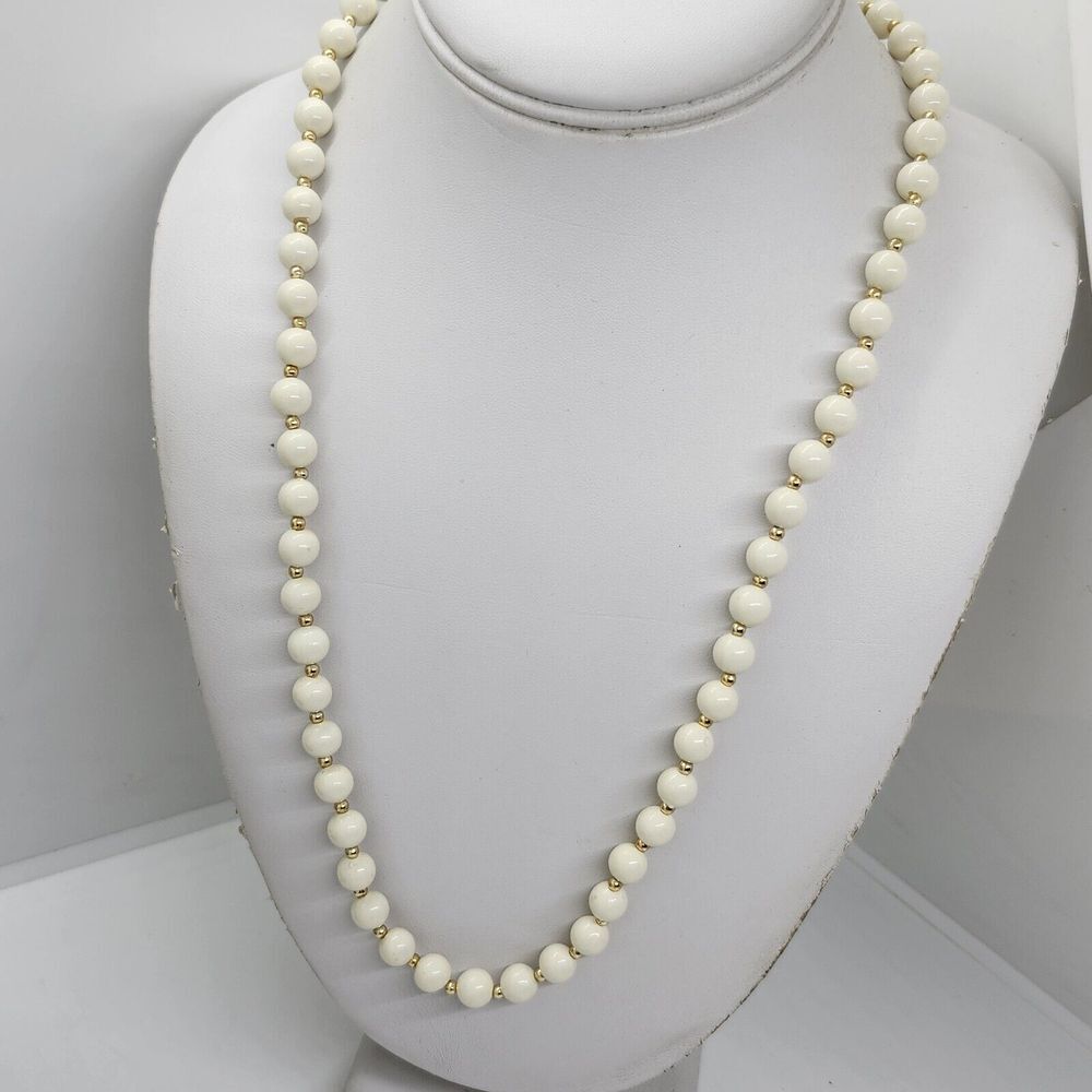 Vintage Cream‎ And Gold Beaded Necklace